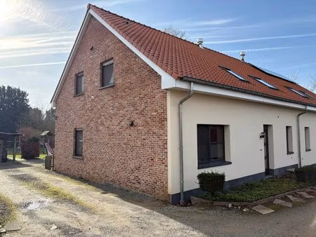 verzorgde woning met 3 slaapkamers