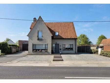 alleenstaande gezinswoning met 3 slpks en tuin