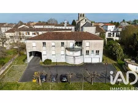 vente immeuble à roullet-saint-estèphe (16440) : à vendre / 569m² roullet-saint-estèphe