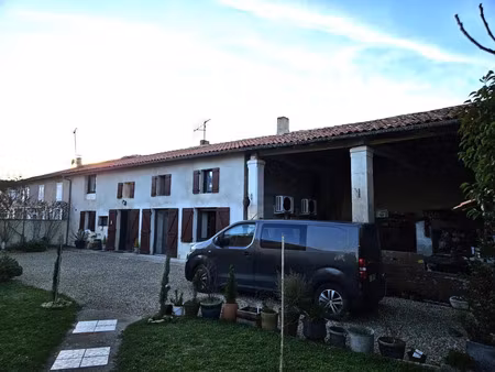 vente maison 6 pièces 192 m² prignac (17160)