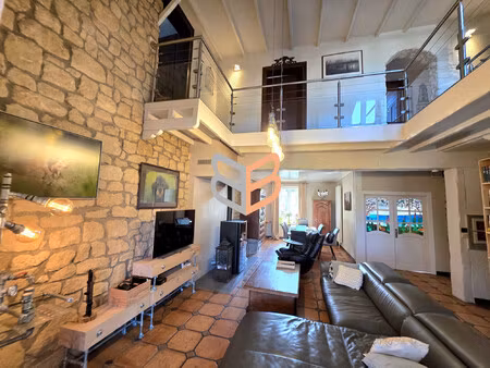 bien rare  maison de caractère atypique à russange