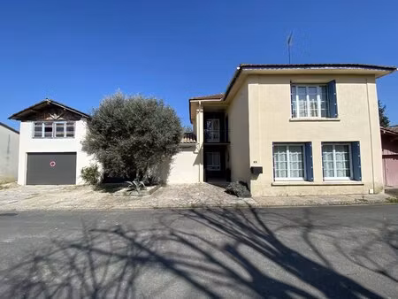 charmante maison de village rénovée avec jardin et fort potentiel
