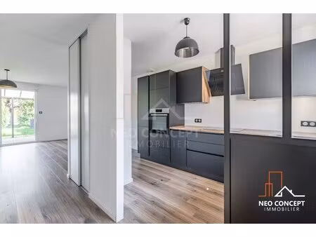 belle maison accolée avec jardin et garage sis kilstett.