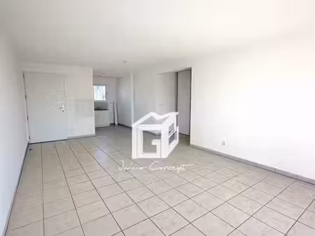 vente appartement luc-la-primaube 12450 - - surface privée