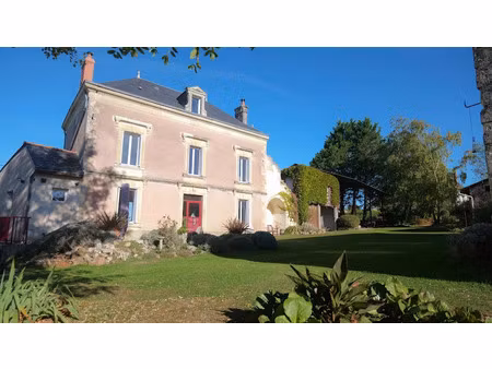 vente maison 5 pièces 174.97 m² à saint-léger-de-montbrillais (86120)  350 000 €