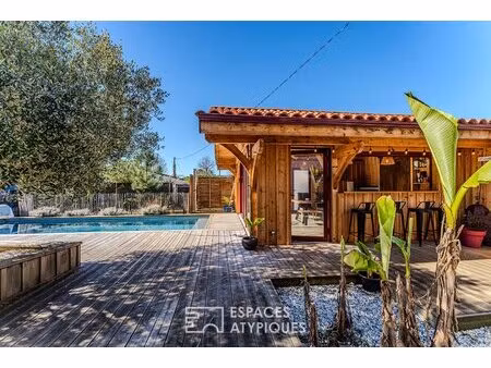 maison avec piscine et ses dépendances en lisière de forêt
