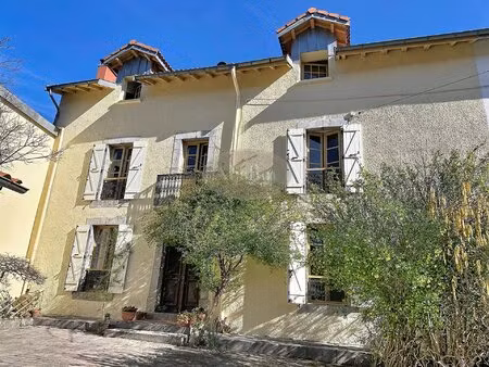 maison  bord de rivière