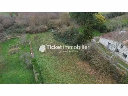 terrain constructible 1163m2 daux non viabilise libre de constructeur