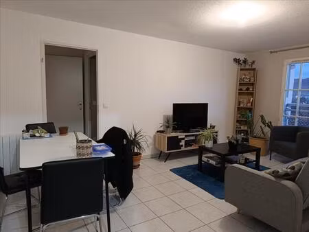 location appartement 3 pièces 47 m² à pont-du-château (63430)