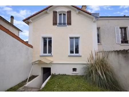 ref 2193 – maison 4 pièces – quartier république – jardin  sous-sol & garage