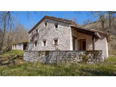 charmante maison de campagne en pierre