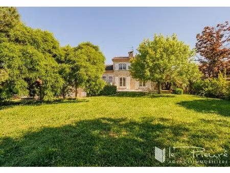 belle maison familiale  volumes généreux  grand terrain arboré  secteur calme !