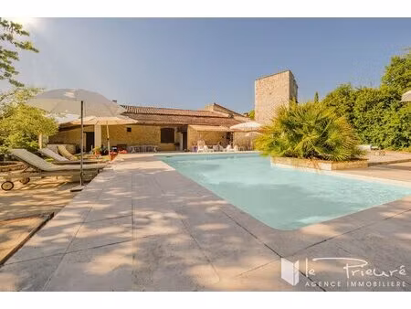 elégant corps de ferme du xixème  9 pièces  piscine  jardin paysagé et belles dépendances 