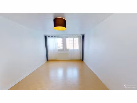 location appartement 3 pièces 63 m² à sevres (92310)  1 550 €