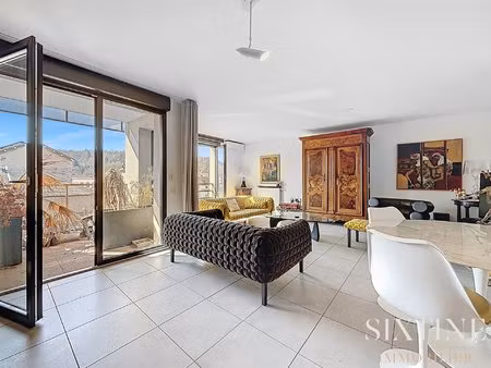 appartement avec balcon et parking au coeur de bourgoin