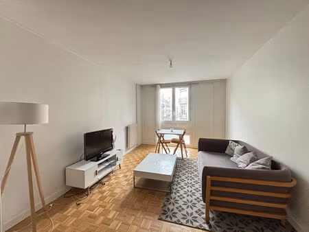 location appartement 2 pièces 39m2 reims 51100 - 662 € - surface privée