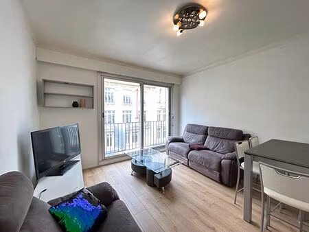 location appartement 2 pièces 52m2 reims 51100 - 719 € - surface privée