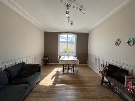 location appartement 3 pièces 69m2 reims 51100 - 710 € - surface privée