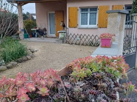 maison contemporaine de plain-pied dans lotissement