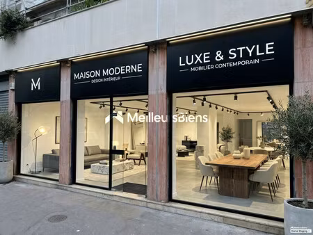 location local commercial