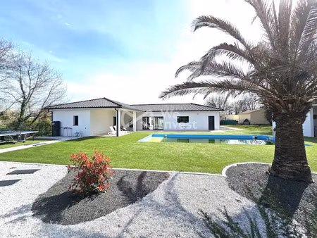 vente villa 6 pièces 171 m² à castelsarrasin (82100)  425 000 €