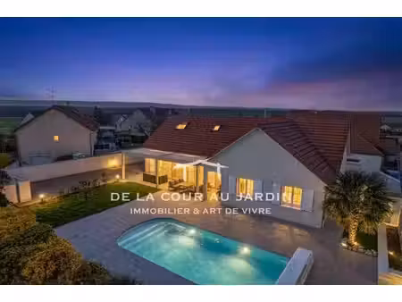 maison contemporaine avec piscine