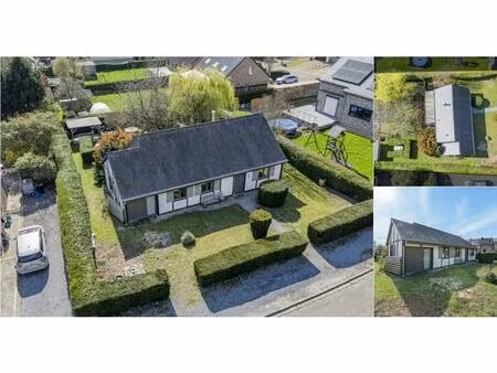 bungalow à vendre avec terrasse et 3 chambres   rochefort (vbe01693)