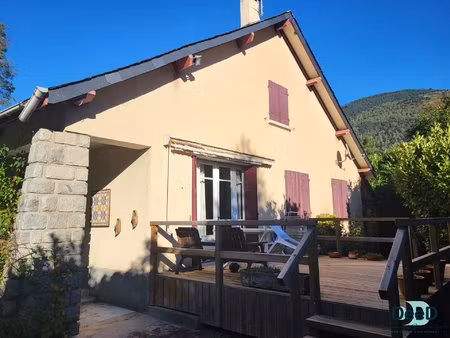 maison avec jardin  terrasse et terrain