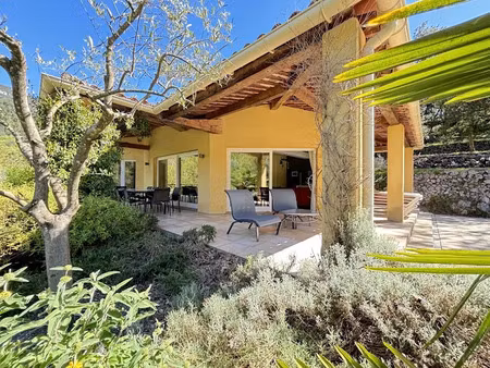 vente villa 7 pièces 203 m² à bargemon (83830)  599 000 €