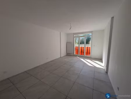 toulon ouest - appartement t3 de 79 m2 avec cave et parking