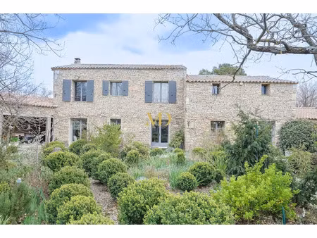 vente maison 6 pièces 180 m² à gordes (84220)  895 000 €