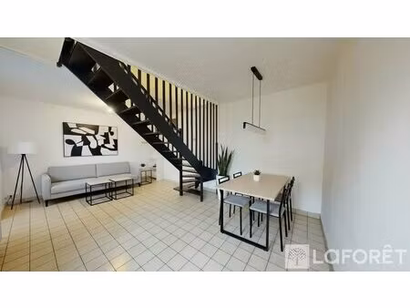 a vendre  appartement t3  reims courlancy  garage  avec accès indépendant