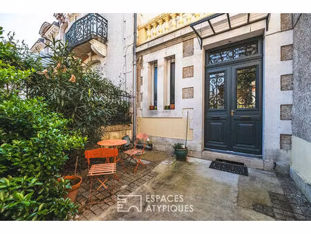 maison de ville rénovée avec son jardin plein sud