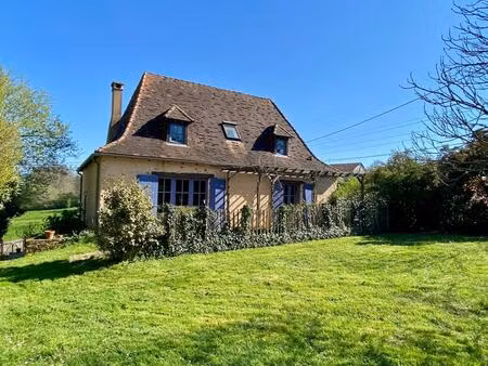 bien de charme avec piscine et vue panoramique
