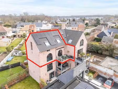 appartement moderne avec vue sur l’eau à humbeek