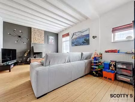 charmante maison 3 chambres limite rhode-saint-genèse