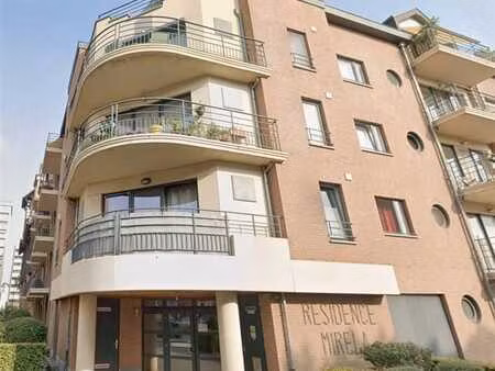 appartement 1 ch + garage idéalement situé