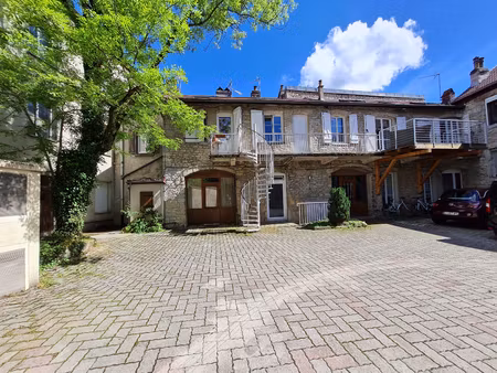 studio meublé - 8 rue de la rotonde