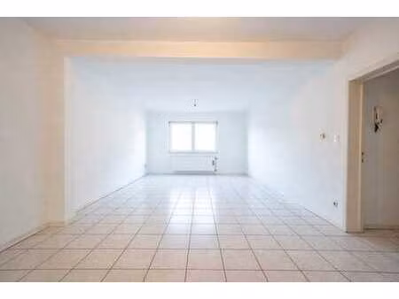 appartement 2 chambres avec garage  terrasse et jardin