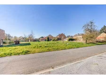 halfopen bebouwing met zuidgerichte tuin