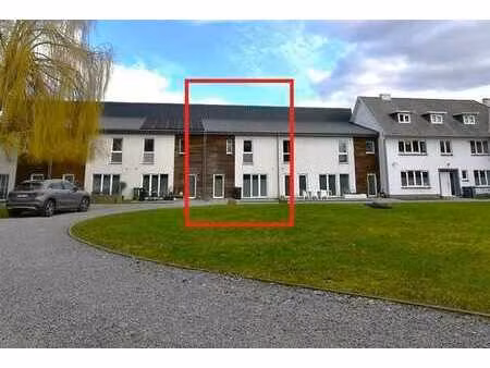 spacieux duplex (2012)  2 ch.  terr.  gar.  park.