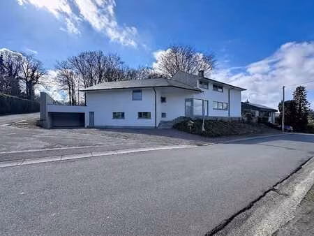 maison 8 chambres avec piscine