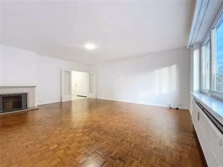 appartement 3 chambres avec terrasse et parking