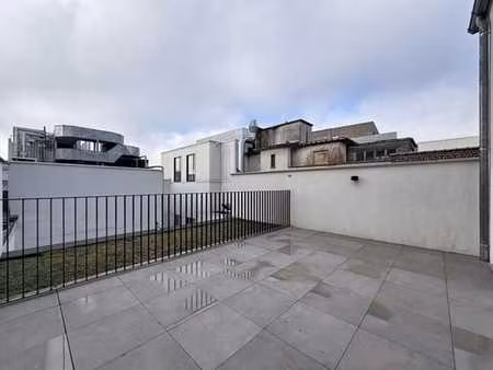 spacieux duplex rénové au cœur de bruxelles