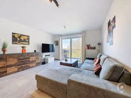 superbe appartement lumineux 2 chambres à vendre à marloie