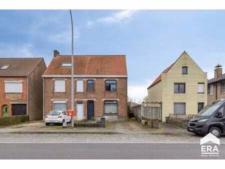 maison semi-ouverte avec jardin ensoleillé à zedelgem