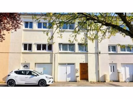 maison 89 m² - 4 pieces - jardin