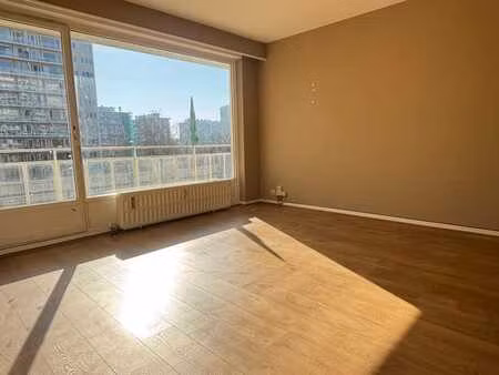 appartement avec terrasse et vue dégagée - pecheries