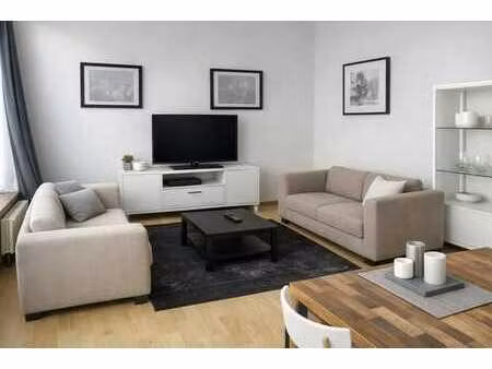 entre flagey & jourdan – 95 m²  2 ch.  balcon