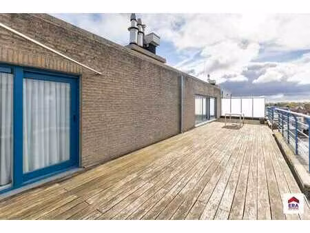 penthouse avec vue lateral sur mer a vendre à coxyde!